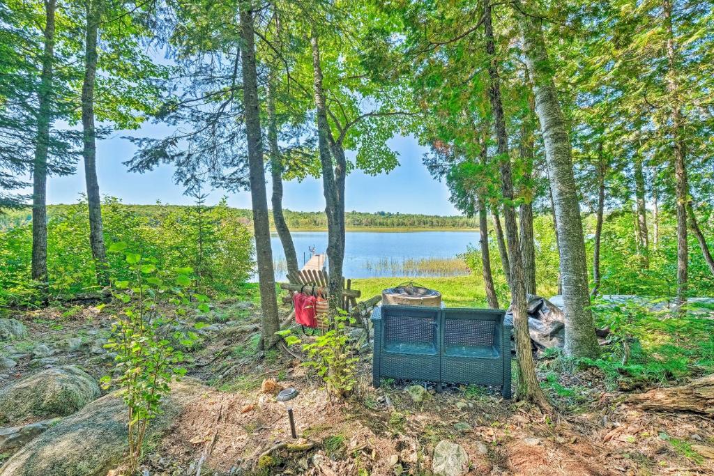 Secluded Harmony Cabin with Kayak and Private Dock - image 5