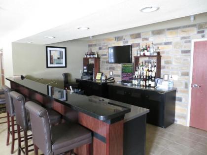 Cobblestone Inn & Suites - Harper - image 11