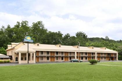 Days Inn by Wyndham Harriman Harriman Tennessee