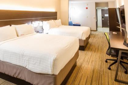 Holiday Inn Express Hotel & Suites Harriman an IHG Hotel - image 9