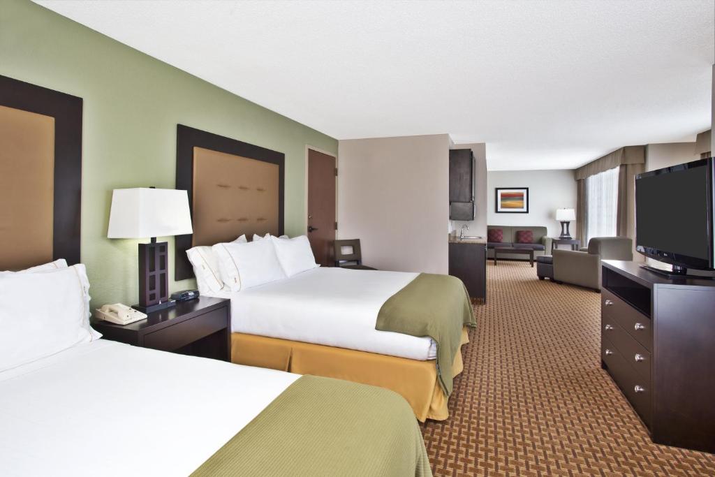 Holiday Inn Express Hotel and Suites Harrington - Dover Area an IHG Hotel - image 7