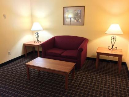 Quality Inn & Suites Harrington - image 9