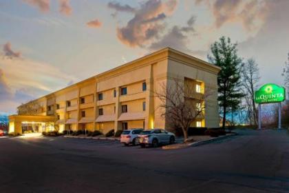 La Quinta by Wyndham Harrisburg Airport Hershey - image 1