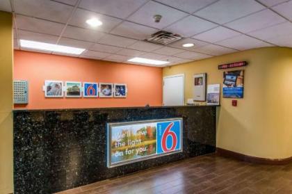 Motel 6-Harrisburg PA - Hershey North - image 4