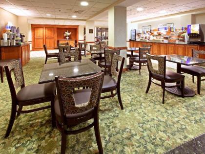 Holiday Inn Express Hotel & Suites Harrison - image 10