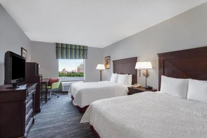 Hampton Inn & Suites Newark-Harrison-Riverwalk - image 18