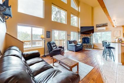 CDA Lakefront Retreat - image 3