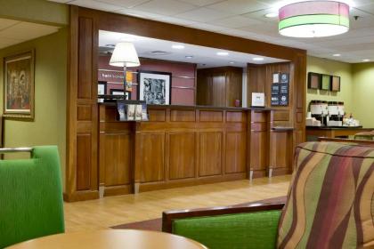 Hampton Inn Harrisonburg - University - image 12