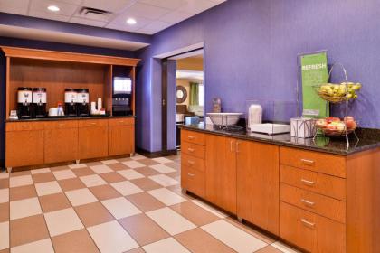 Hampton Inn Harrisonburg South - image 13