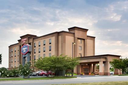 Hampton Inn Harrisonburg South - image 8