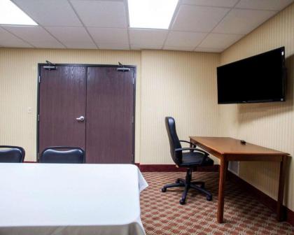 Comfort Inn & Suites Harrisonville - image 15