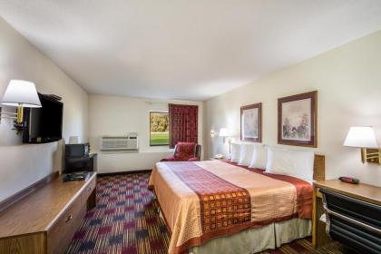 Americas Best Value Inn & Suites Harrisonville - image 10