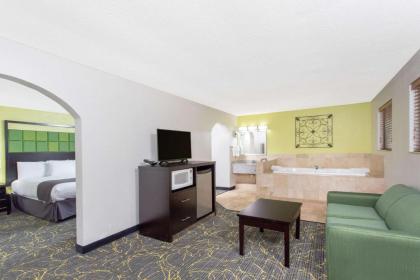 AmericInn by Wyndham Delafield - image 7