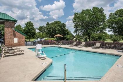 Quality Inn Hartsville - image 11