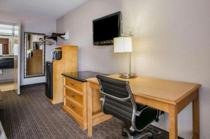 Quality Inn Hartsville - image 4