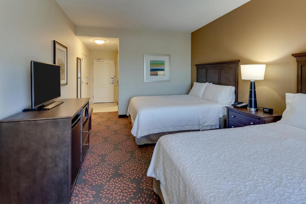 Hampton Inn & Suites - Hartsville SC - image 2