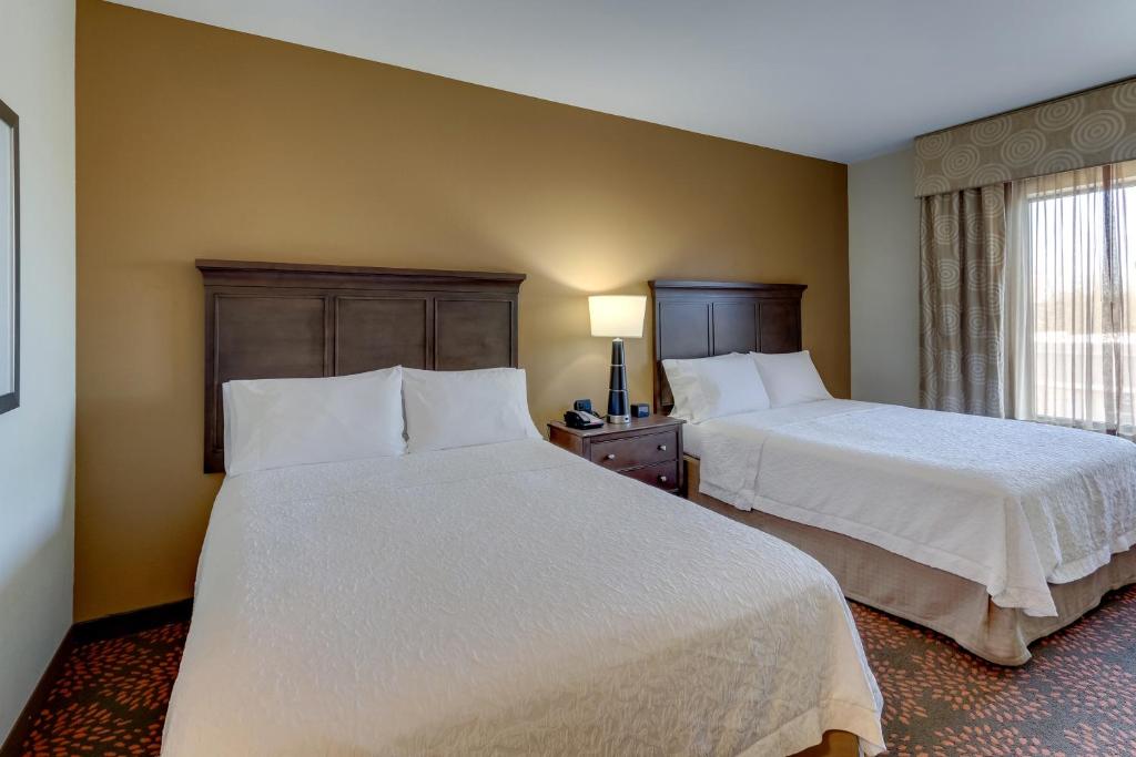 Hampton Inn & Suites - Hartsville SC - image 4