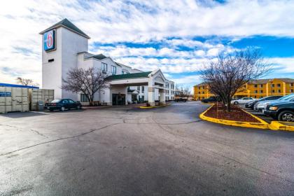 Motel 6-Harvey IL - image 15