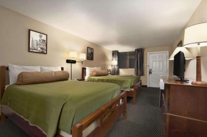 Travelodge by Wyndham New Orleans Harvey Hotel - image 9