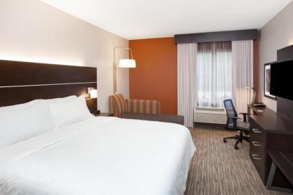 Holiday Inn Express Haskell-Wayne Area an IHG Hotel - image 12