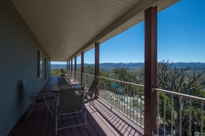 Ridgetop Hideaway - image 13