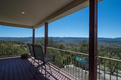 Ridgetop Hideaway - image 14