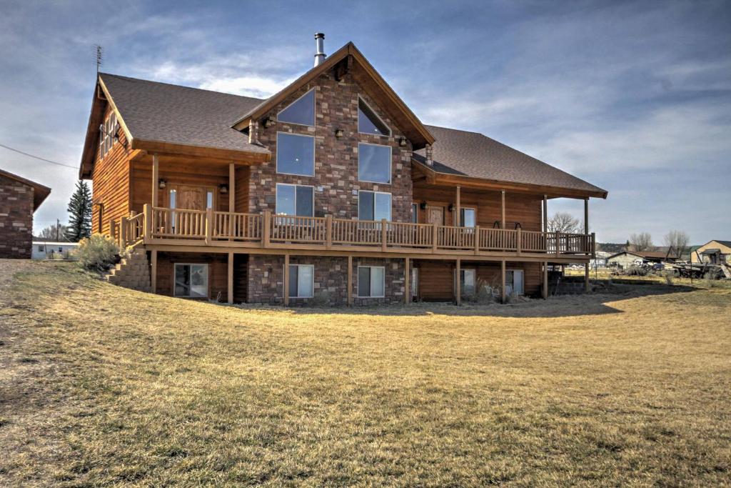 Rustic Bryce Canyon Home with Deck on Sevier River! - main image