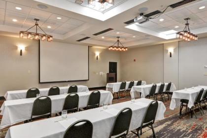 DoubleTree by Hilton Hattiesburg MS - image 14