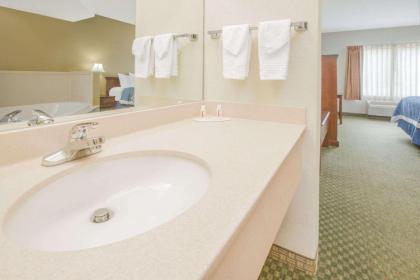 Days Inn by Wyndham Hattiesburg MS - image 3