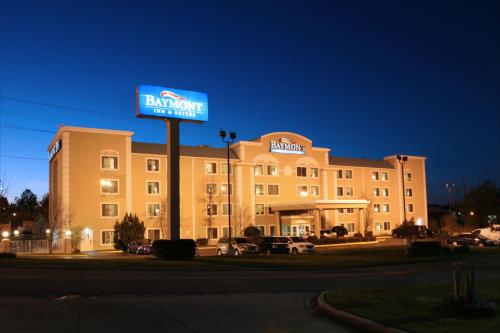 Baymont by Wyndham Hattiesburg - main image