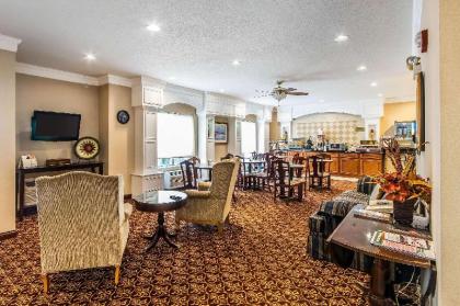 Quality Inn & Suites Evansville - image 2