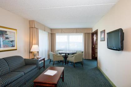 Holiday Inn Express Hauppauge-Long Island an IHG Hotel - image 15