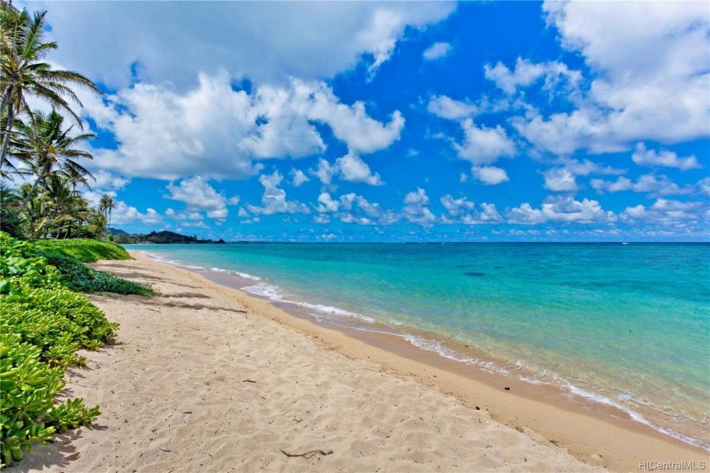 ALOHA PARADISE PENTHOUSE!! 3BR/2BA/2-Story! BEACH FRONT!! VIEWS!! - image 2