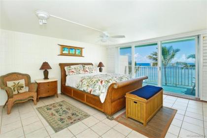 ALOHA PARADISE PENTHOUSE!! 3BR/2BA/2-Story! BEACH FRONT!! VIEWS!! - image 9