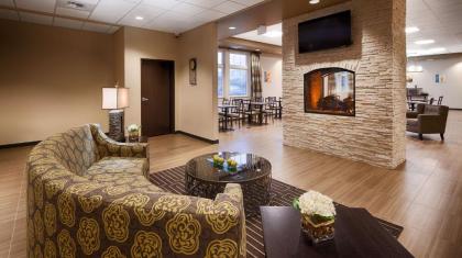 Best Western Plus Havre Inn & Suites - image 2