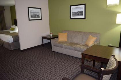 Best Western Plus Havre Inn & Suites - image 9