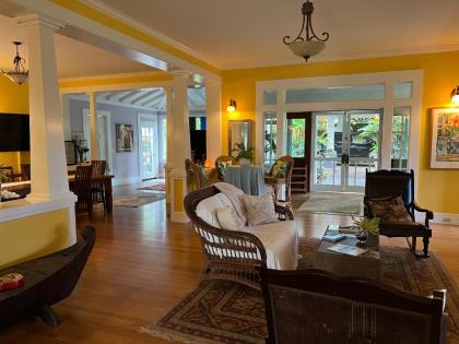 Elegant Suite at Hawi Plantation Inn with Lanai - image 11