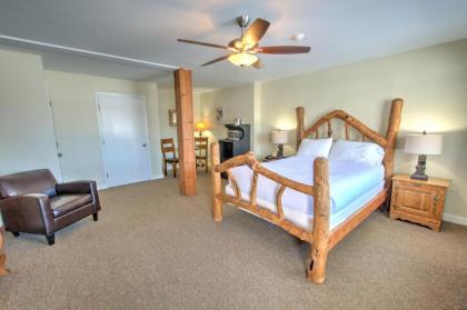 East Shore Lodging - image 13