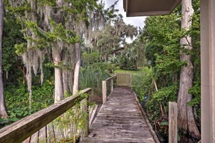 Lakefront Florida Apartment with Boat House and Kayak! - image 15