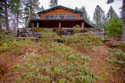 Hayden Lake Luxury - image 9