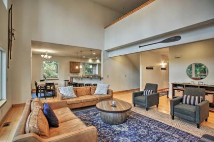 Spacious Hayden Lake House - 3 Minutes to Marina! - image 6