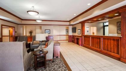 Best Western Plus Butterfield Inn - image 4