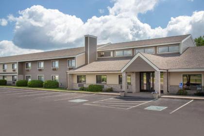 AmericInn by Wyndham Hayward Wisconsin