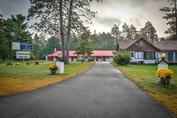 Northern Pine Inn - main image