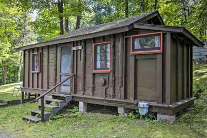 Rustic Hayward Cabin With Spider Lake Access! - image 2