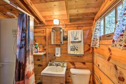 Rustic Hayward Cabin With Spider Lake Access! - image 8