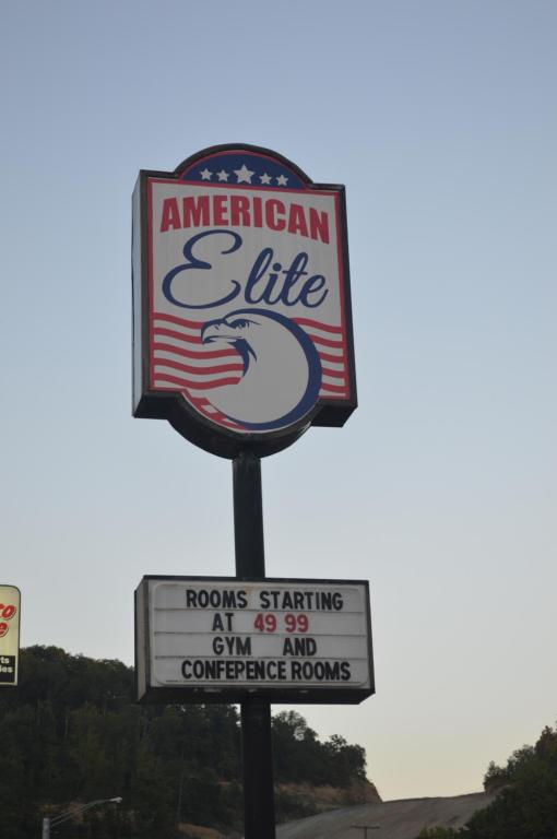 American Elite Inn - image 5