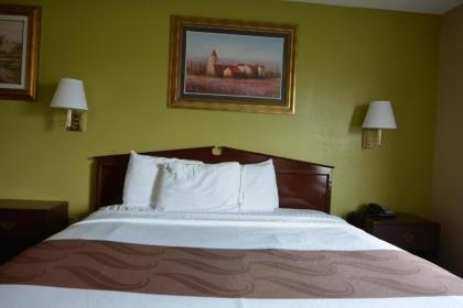 Jameson Inn and Suites Hazelhurst - image 15