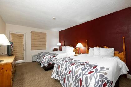 Red Roof Inn & Suites Hazleton - image 13