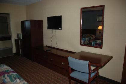 Mount Laurel Motel - image 13